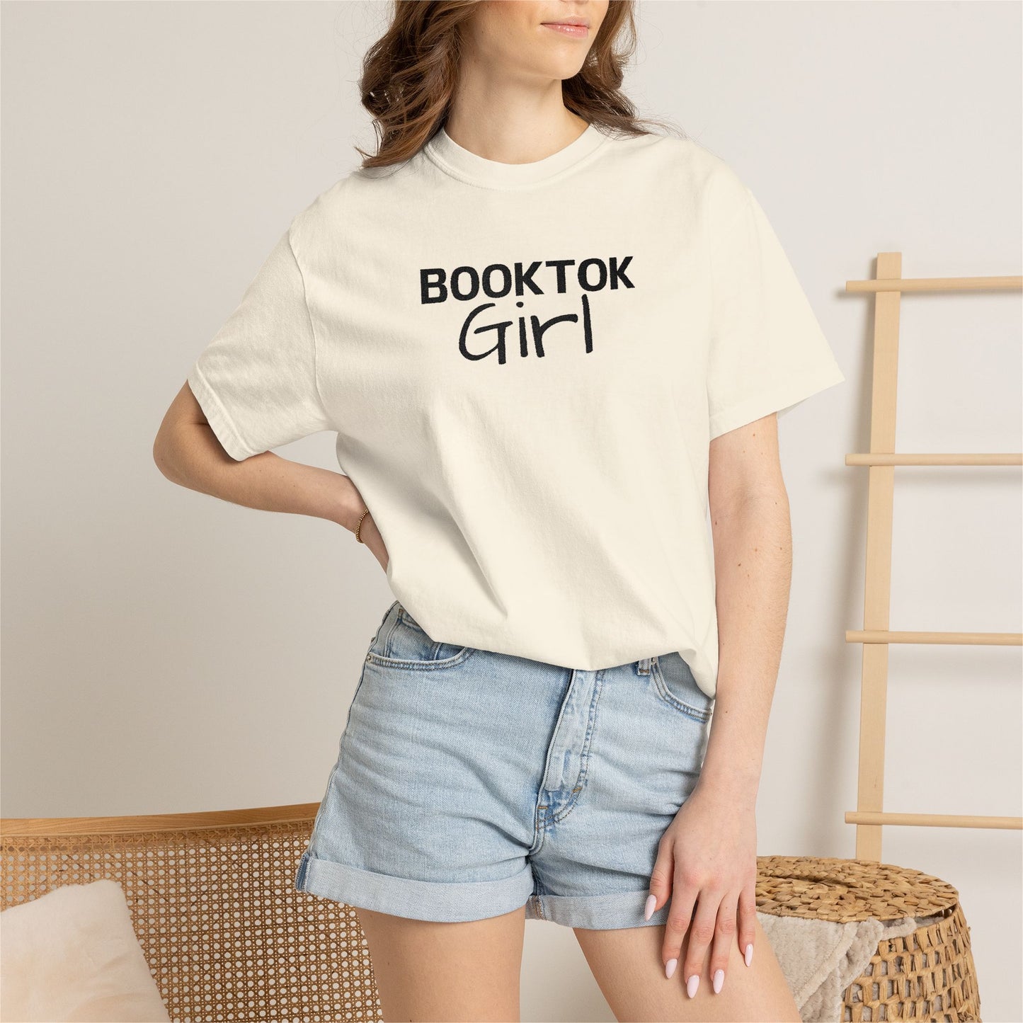 BookTok Girl T‑Shirt - Ivory