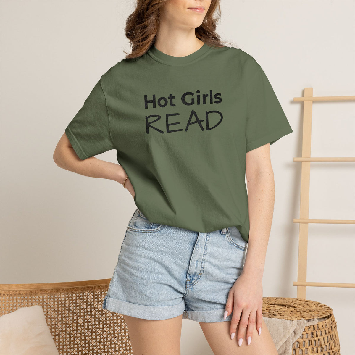 Hot Girls Read T-Shirt - Sage