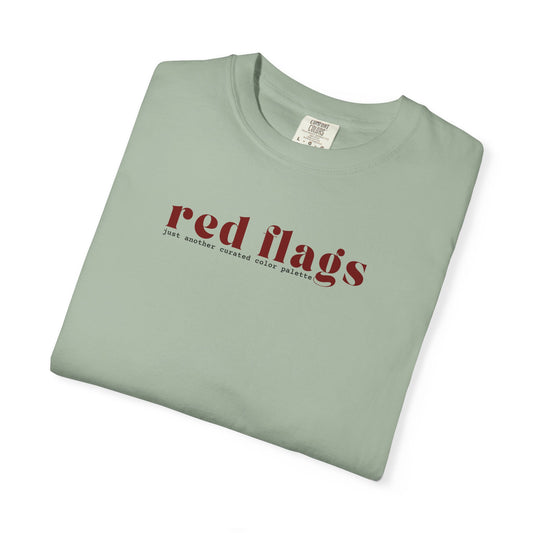 Red Flags Graphic T‑Shirt - Bay